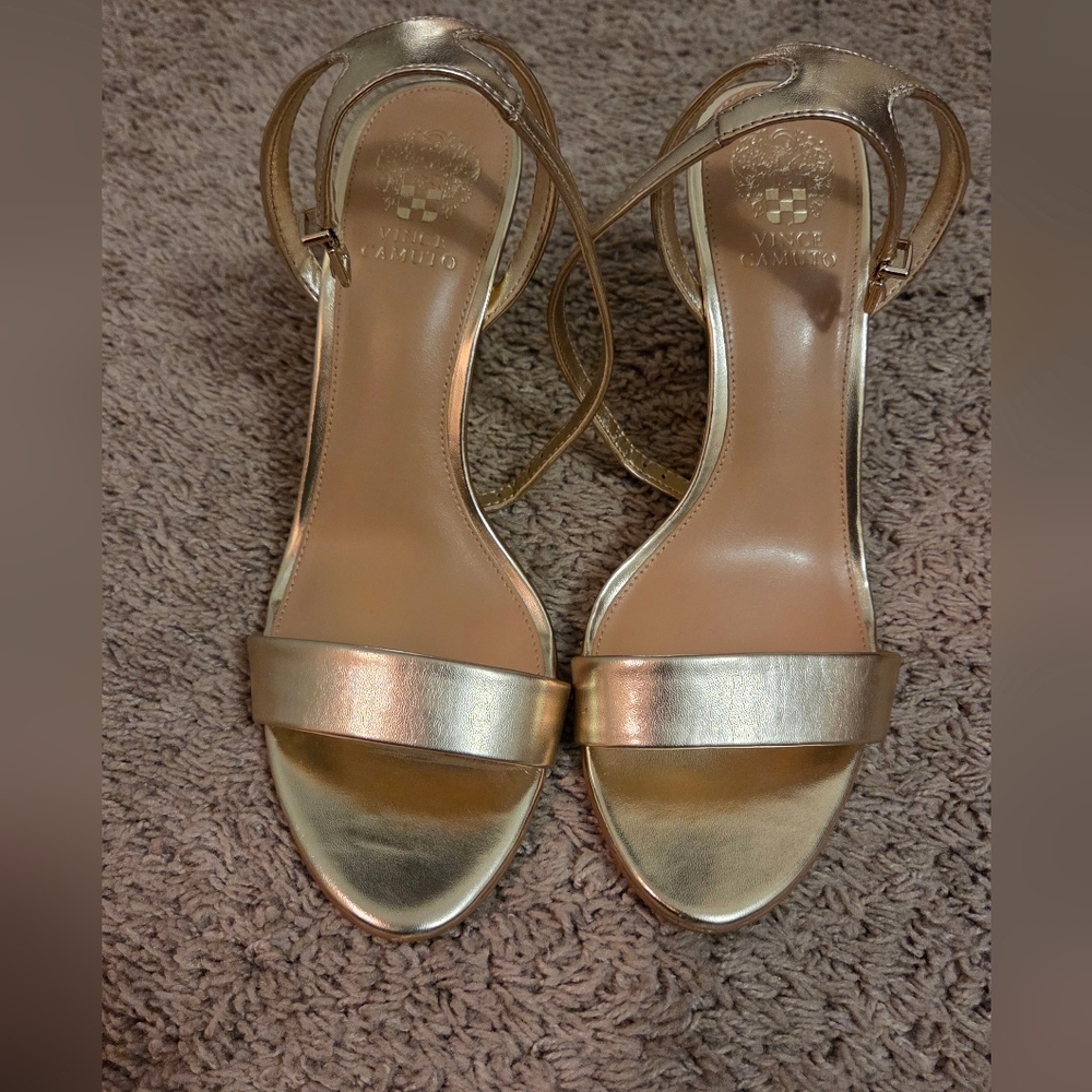 Vince Camuto Gold Women's Sandals - Picture 2 of 8